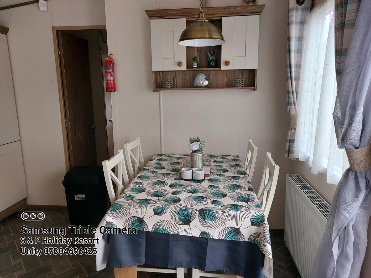 149 Holiday Resort Unity 3 Bedroom Passes Included บรีน ภายนอก รูปภาพ