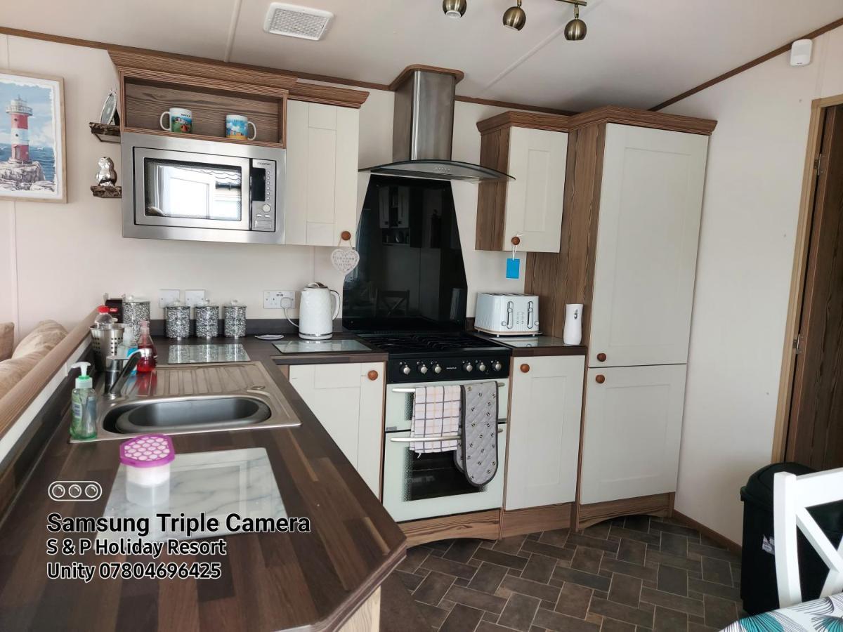 149 Holiday Resort Unity 3 Bedroom Passes Included บรีน ภายนอก รูปภาพ
