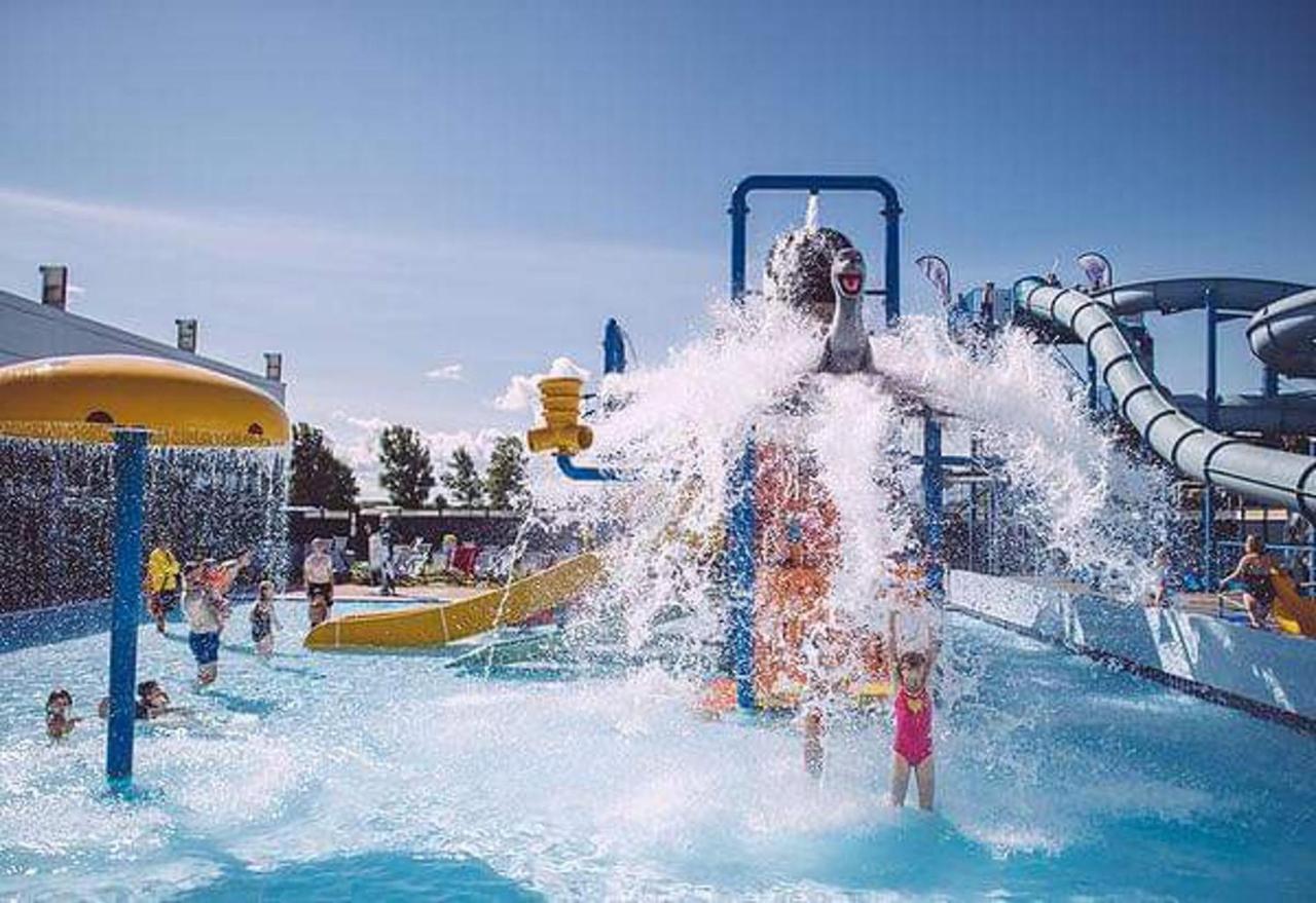 149 Holiday Resort Unity 3 Bedroom Passes Included บรีน ภายนอก รูปภาพ