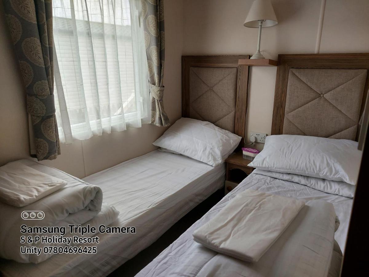 149 Holiday Resort Unity 3 Bedroom Passes Included บรีน ภายนอก รูปภาพ